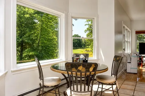 37 Post Lane Mamaroneck NY 10543