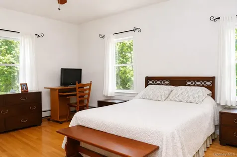 37 Post Lane Mamaroneck NY 10543