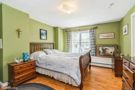 37 Post Lane Mamaroneck NY 10543