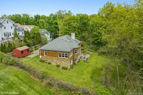 37 Post Lane Mamaroneck NY 10543