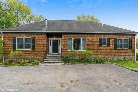 37 Post Lane Mamaroneck NY 10543