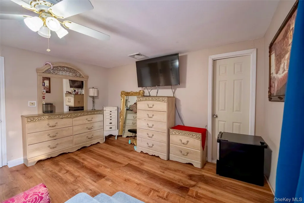 44 S Howell Avenue Farmingville NY 11738