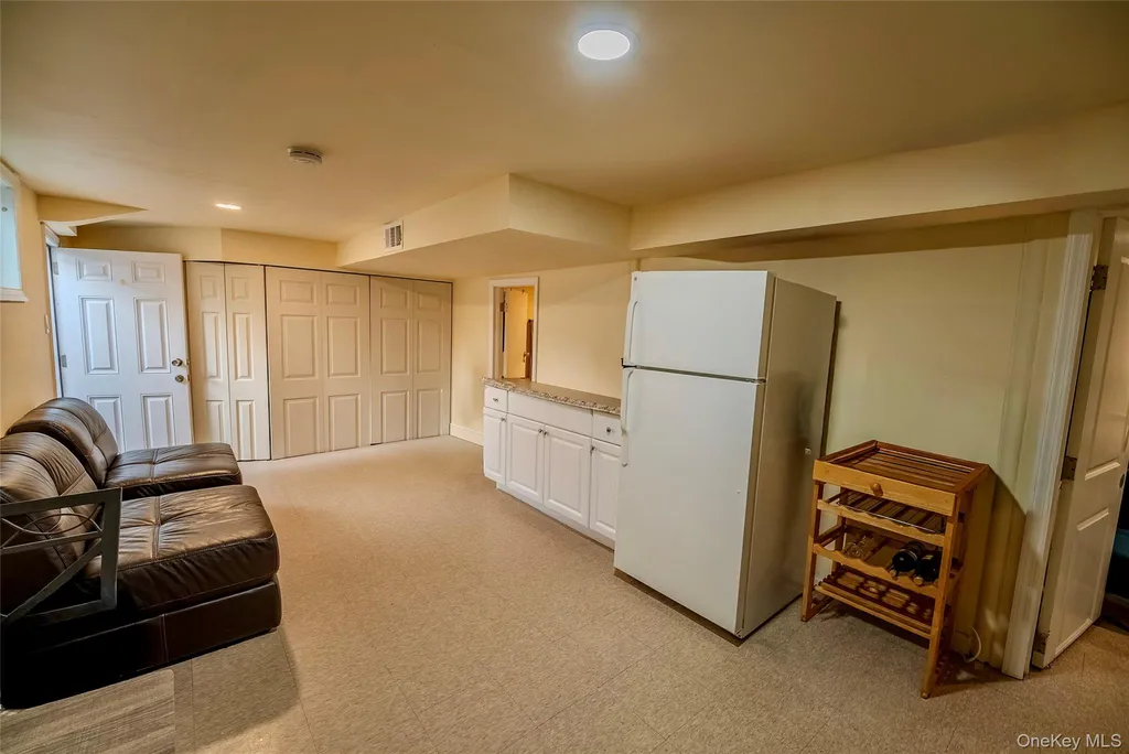 44 S Howell Avenue Farmingville NY 11738