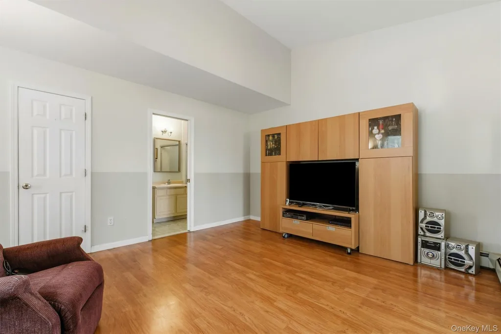 400 Plover Court New Windsor NY 12553