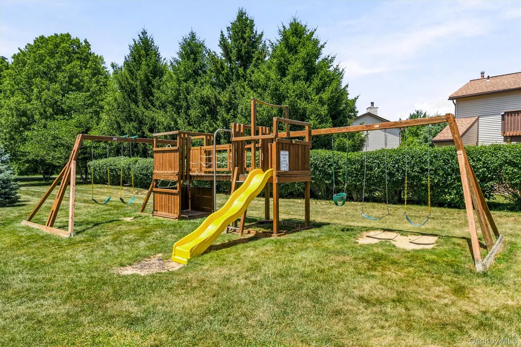 400 Plover Court New Windsor NY 12553