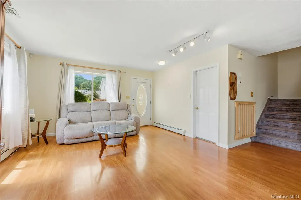 400 Plover Court New Windsor NY 12553