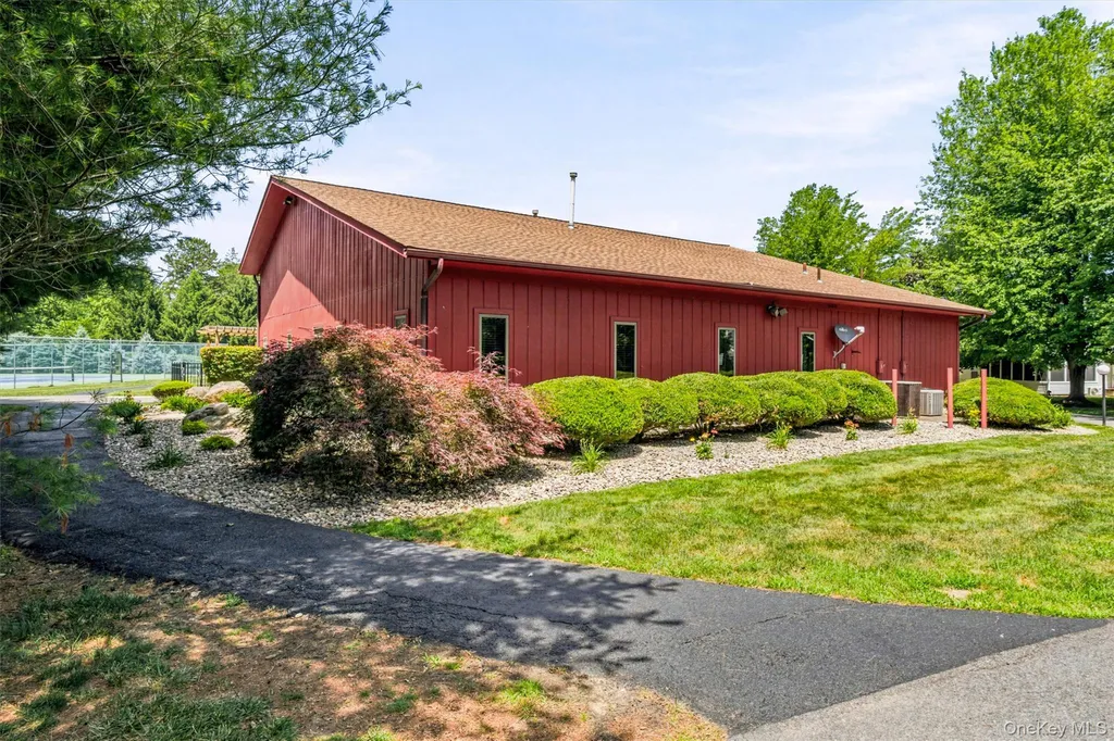 400 Plover Court New Windsor NY 12553
