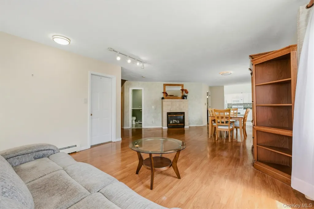400 Plover Court New Windsor NY 12553