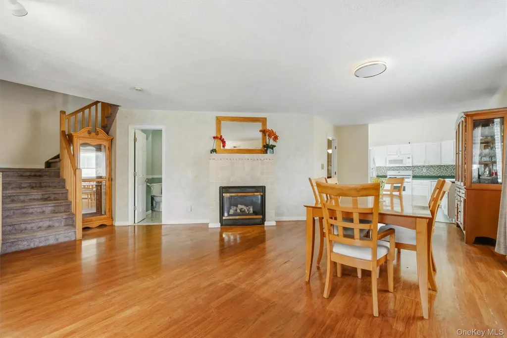 400 Plover Court New Windsor NY 12553