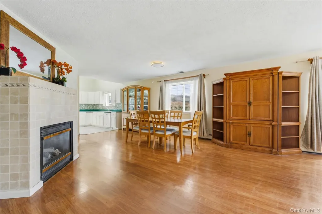 400 Plover Court New Windsor NY 12553