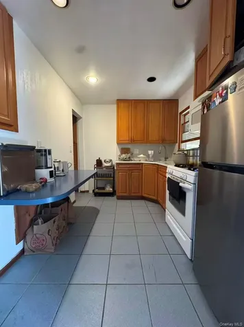 28 Wensley Road Plainview NY 11803