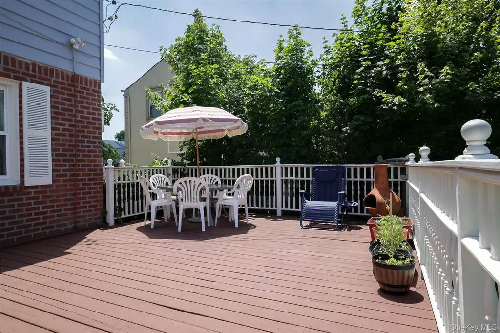 112 Nassau Street Elmont NY 11003