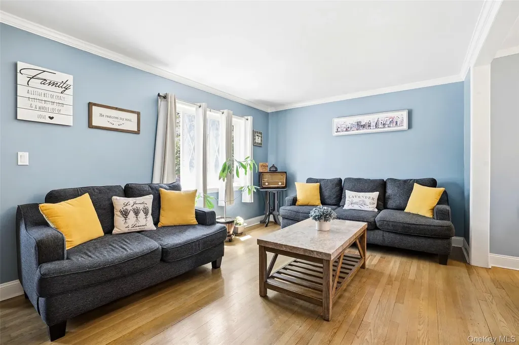 112 Nassau Street Elmont NY 11003