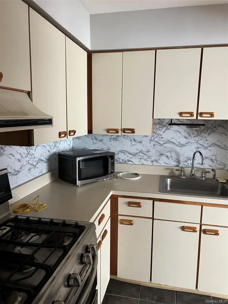5 Ruth Court Middletown NY 10940