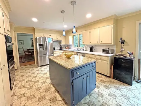 24 Ryan Drive West Hurley NY 12491