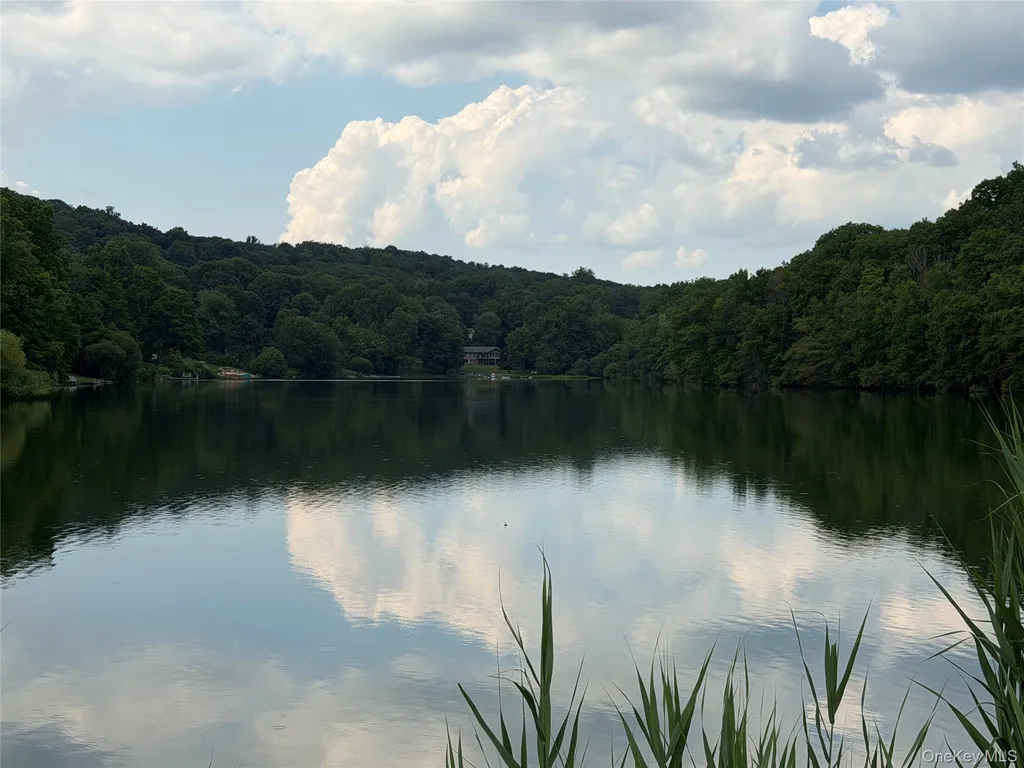 222 Beach Drive Mahopac NY 10541