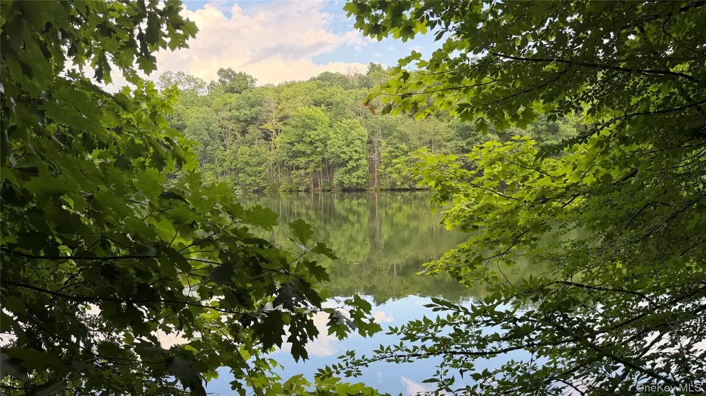 222 Beach Drive Mahopac NY 10541