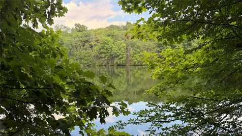 222 Beach Drive Mahopac NY 10541