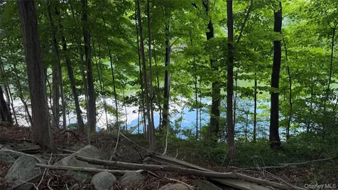 222 Beach Drive Mahopac NY 10541