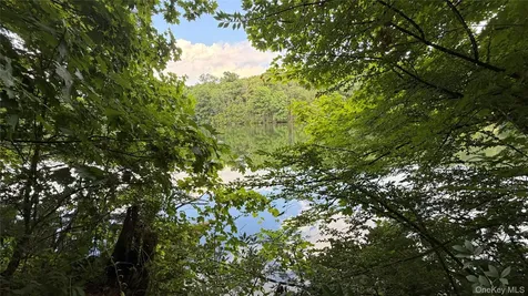 222 Beach Drive Mahopac NY 10541