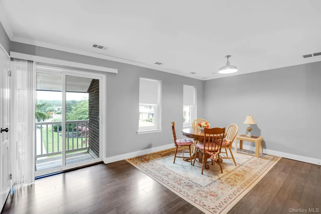 282 Artist Lake Drive Middle Island NY 11953