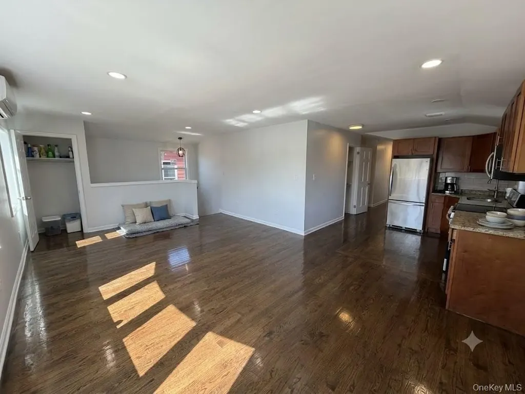14302 222nd Street Laurelton NY 11413