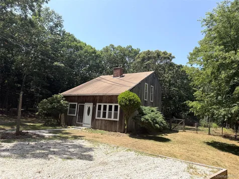 7 Albertines Lane East Hampton NY 11937