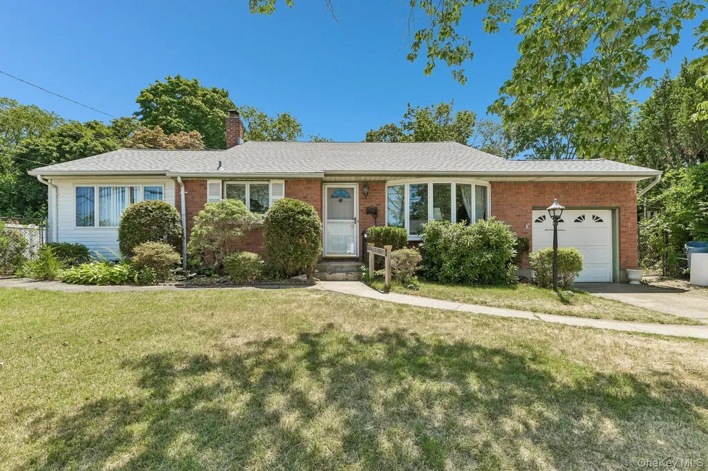 24 Oakley Drive Huntington Station NY 11746