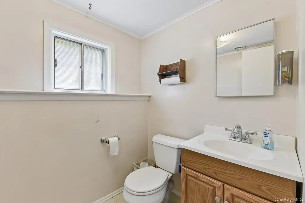 24 Oakley Drive Huntington Station NY 11746