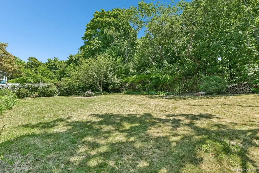 24 Oakley Drive Huntington Station NY 11746