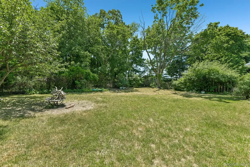 24 Oakley Drive Huntington Station NY 11746