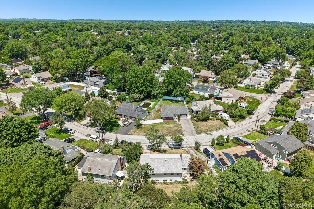 24 Oakley Drive Huntington Station NY 11746