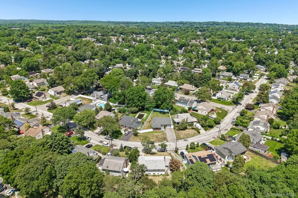 24 Oakley Drive Huntington Station NY 11746