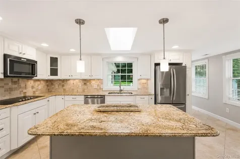 12 Leeside Road Carmel NY 10512
