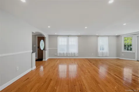 12 Leeside Road Carmel NY 10512