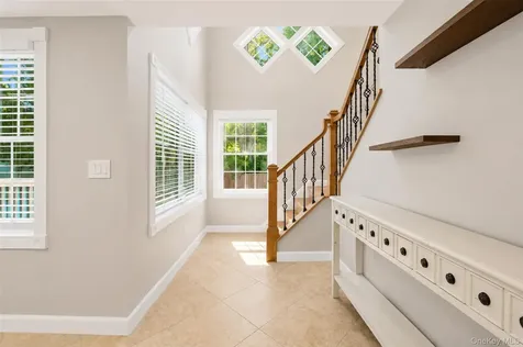 12 Leeside Road Carmel NY 10512