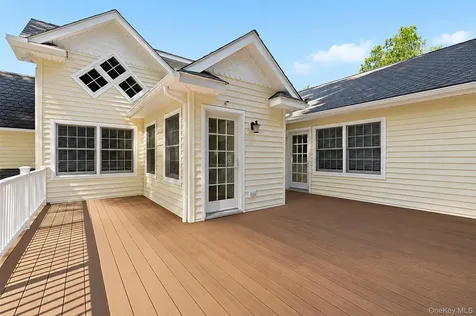12 Leeside Road Carmel NY 10512