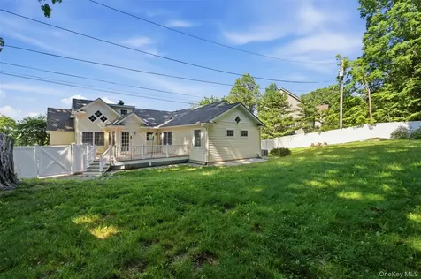 12 Leeside Road Carmel NY 10512