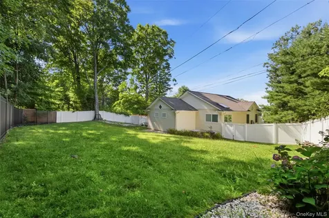 12 Leeside Road Carmel NY 10512