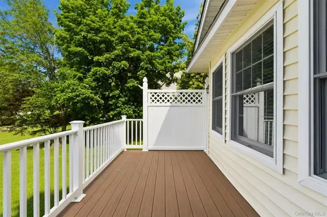 12 Leeside Road Carmel NY 10512