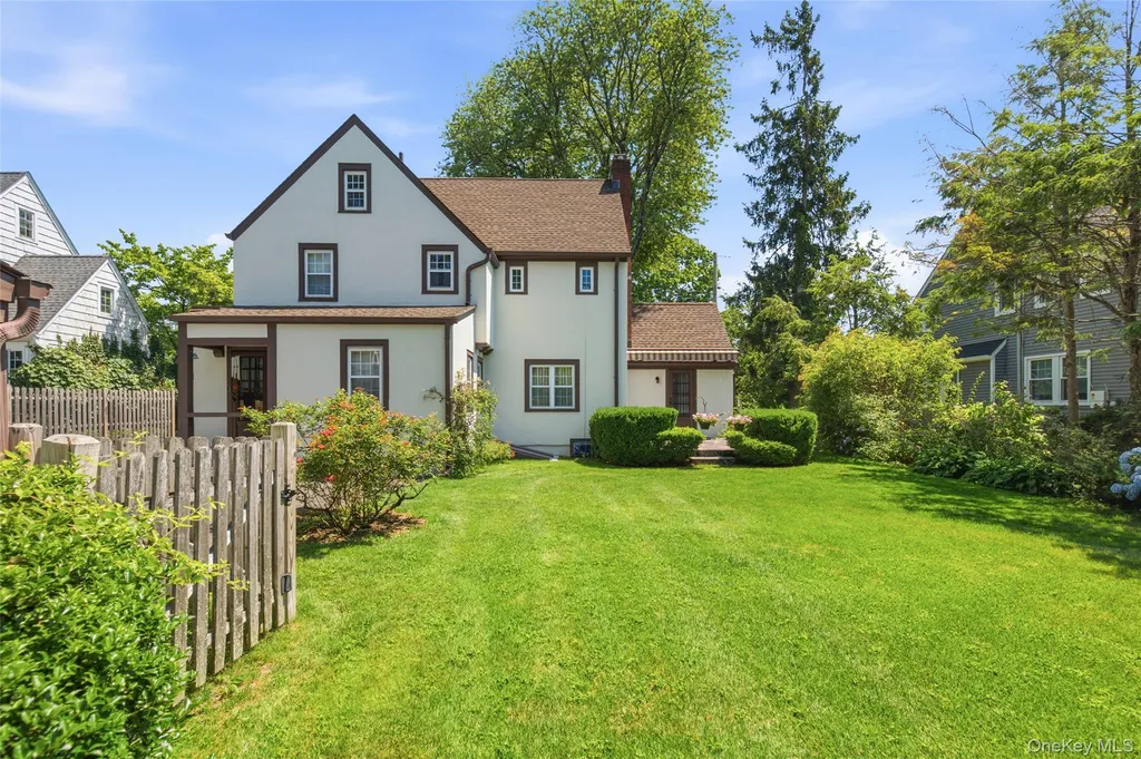 9 Leith Place White Plains NY 10605