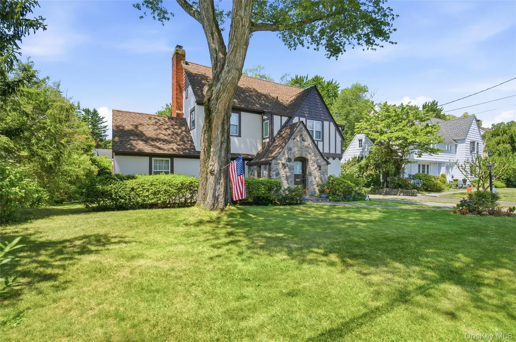 9 Leith Place White Plains NY 10605