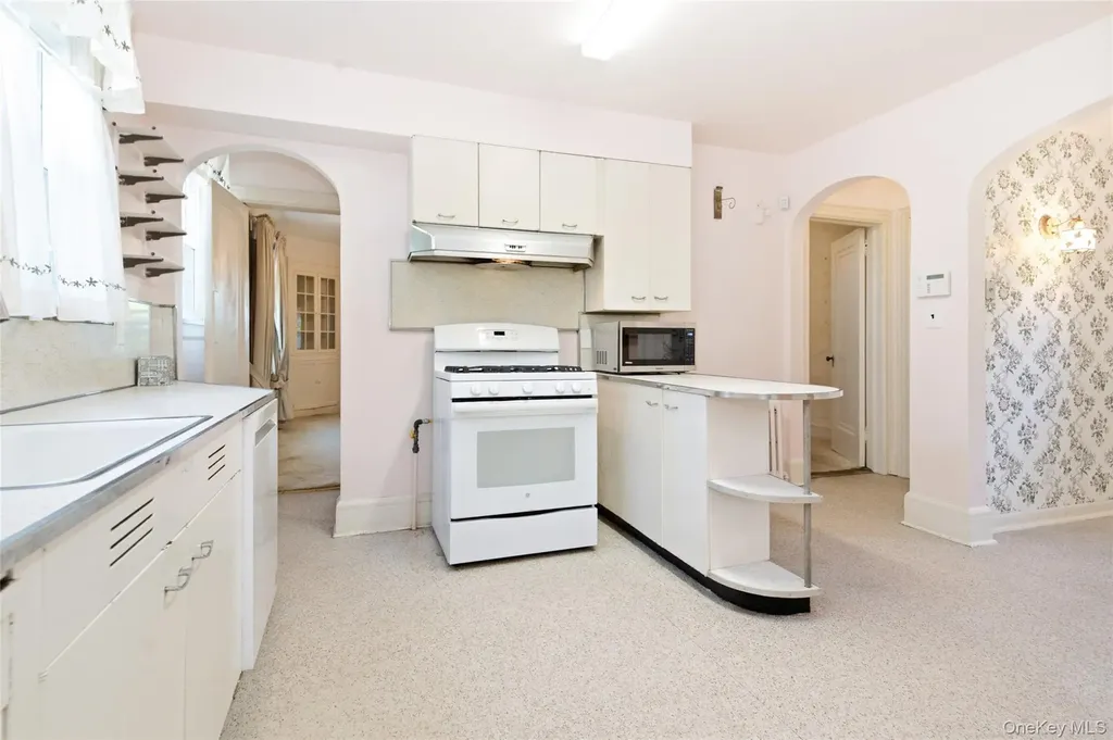 9 Leith Place White Plains NY 10605