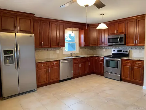 59 S Grand Street Westbury NY 11590