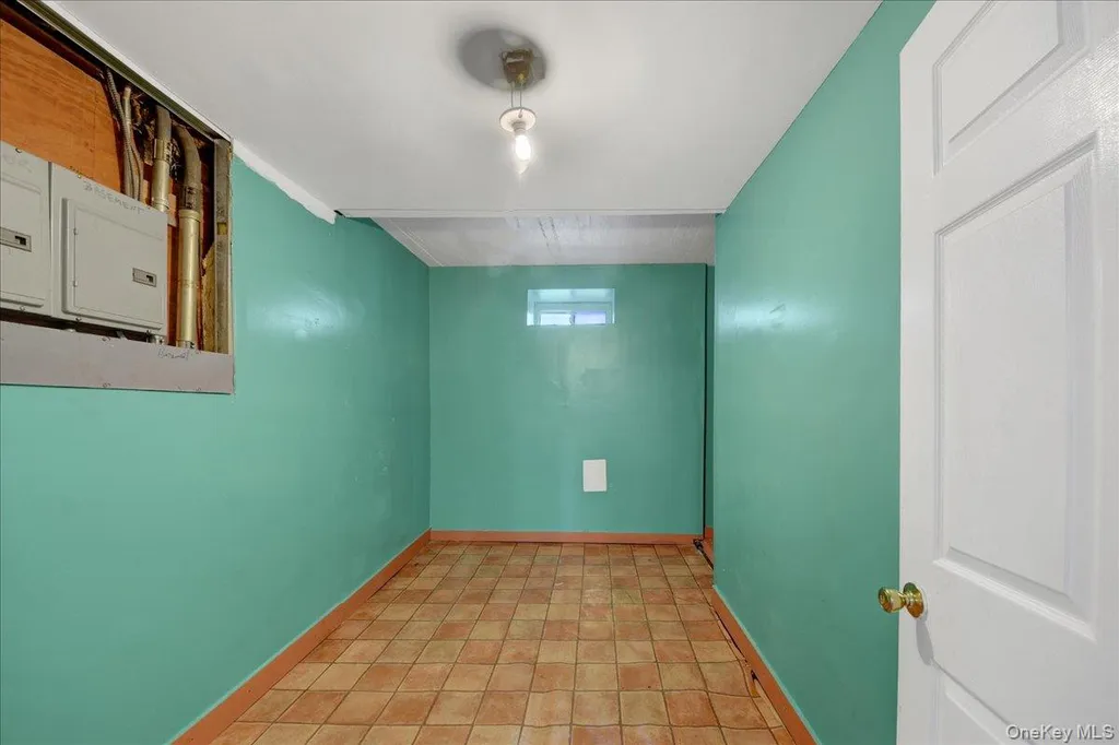 562 Underhill Avenue Bronx NY 10473