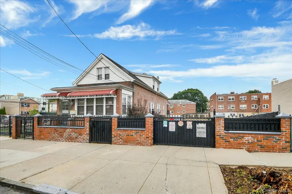 562 Underhill Avenue Bronx NY 10473