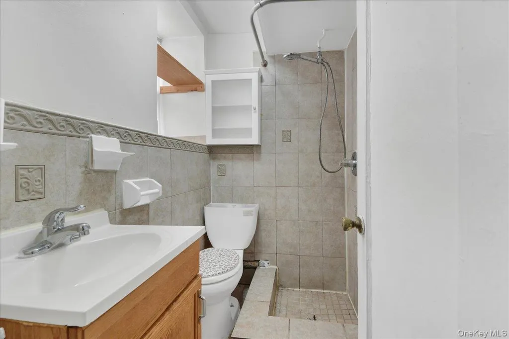562 Underhill Avenue Bronx NY 10473