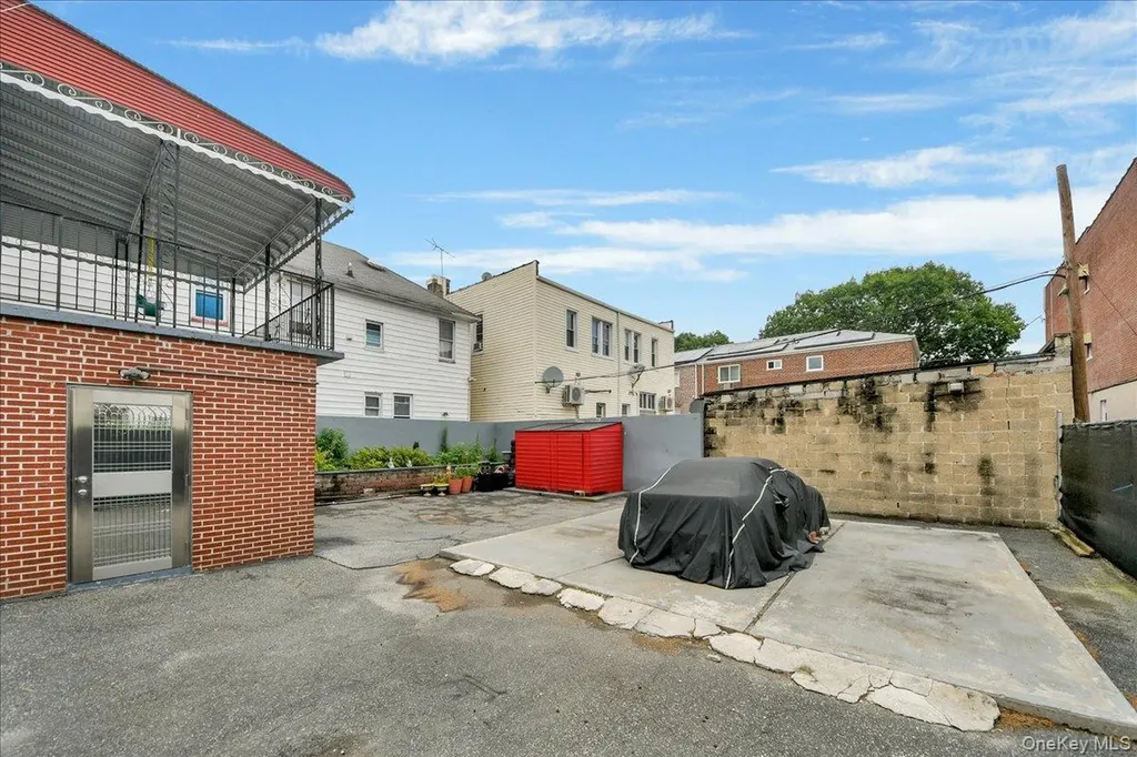 562 Underhill Avenue Bronx NY 10473