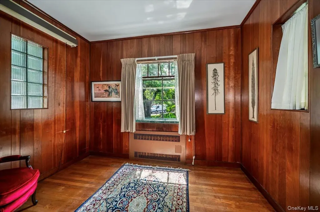 1264 Rhinelander Avenue Bronx NY 10461