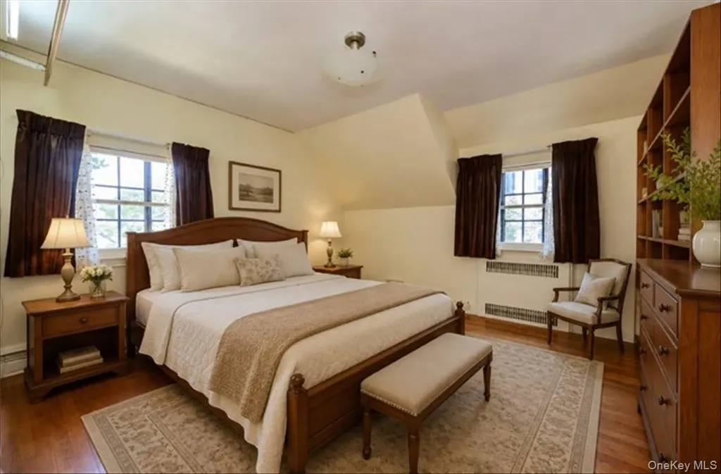 1264 Rhinelander Avenue Bronx NY 10461